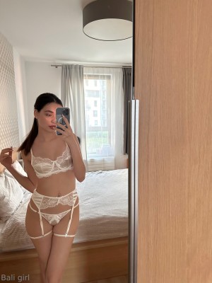 naomimorning Photo #18