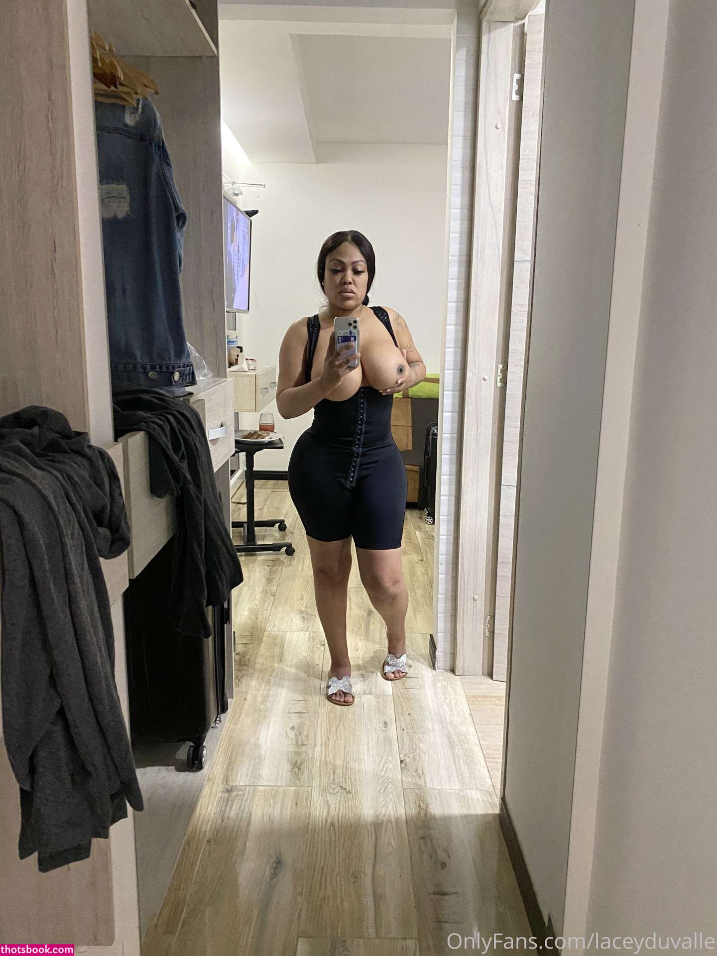 Lacey Duvalle Photo #16