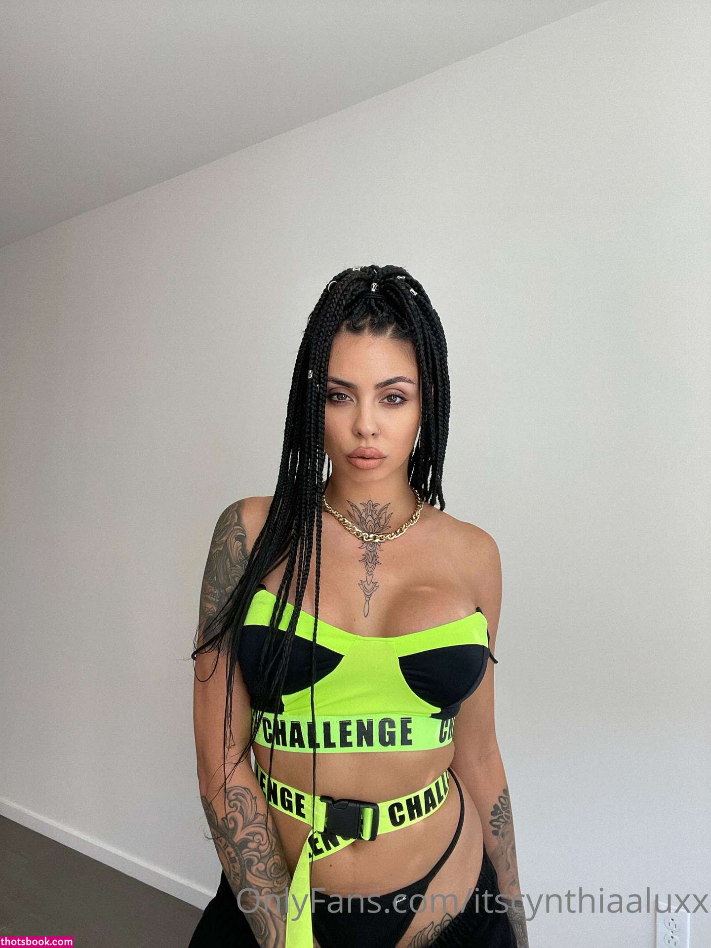 Cynthiaaluxx Photo #139