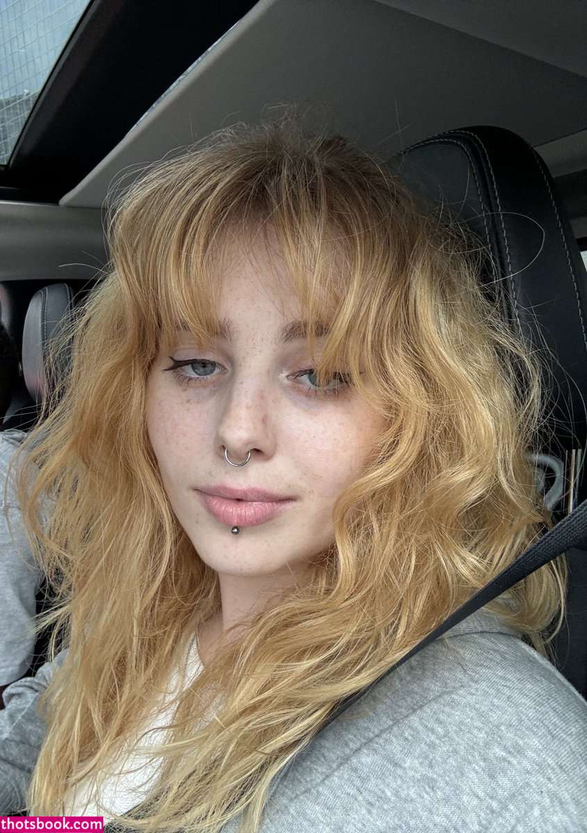 Lucy Foxx Photo #165