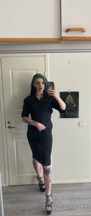 Honeyy Noir Photo #58