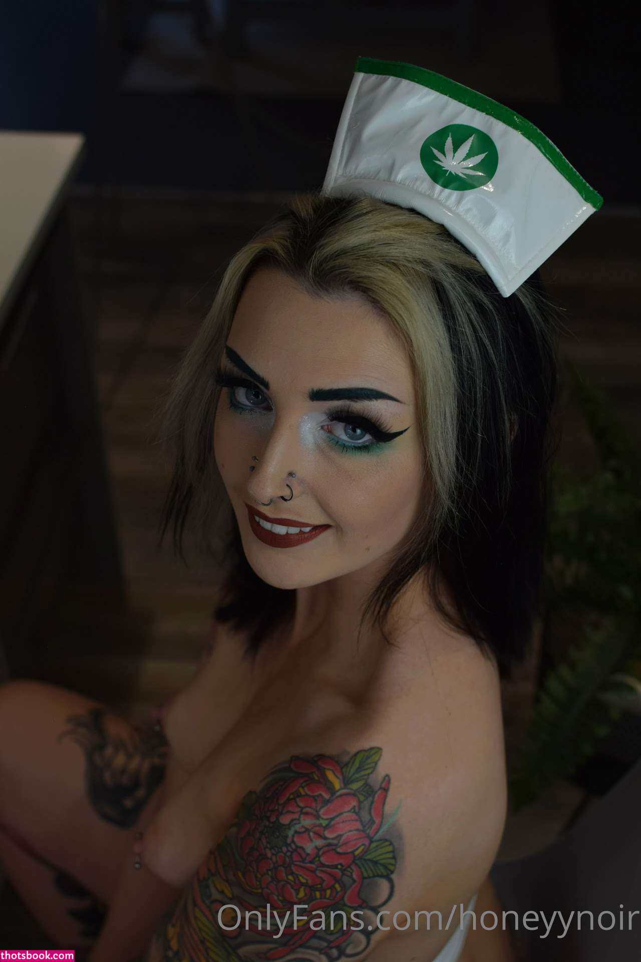 Honeyy Noir Photo #72