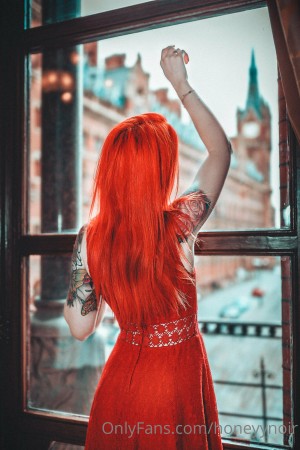 Honeyy Noir Photo #117