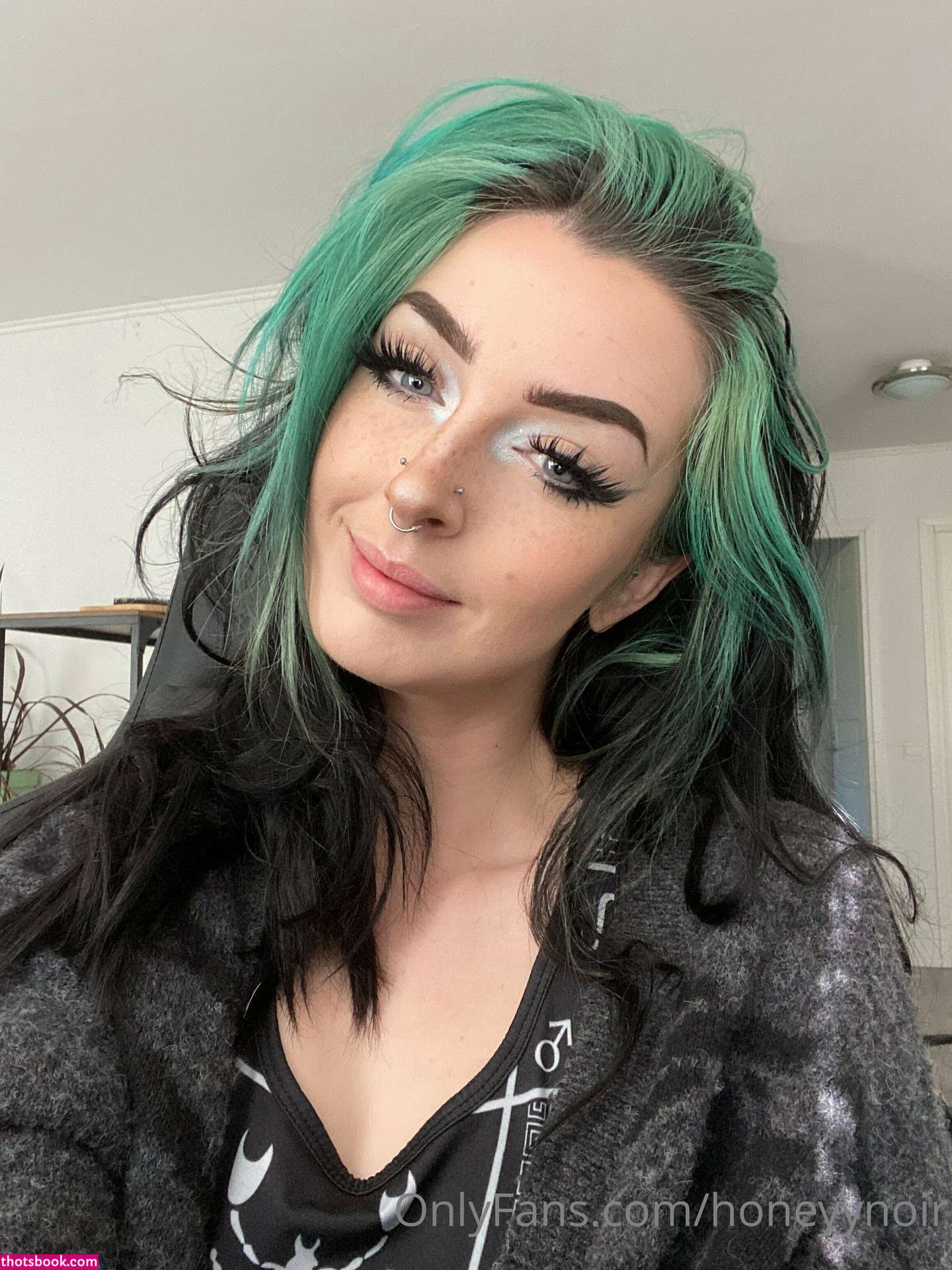 Honeyy Noir Photo #145