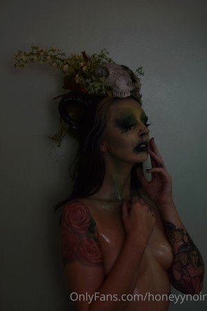 Honeyy Noir Photo #198