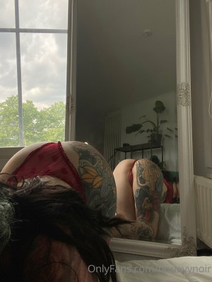 Honeyy Noir Photo #215