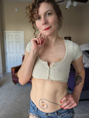 chaoticblossom Photo #2