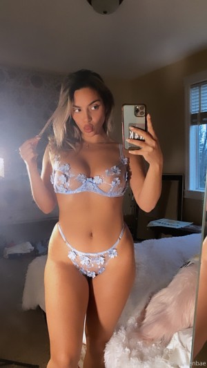 Araqueenbae Photo #140