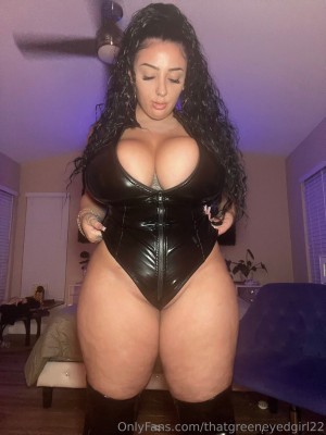 Thatgreeneyedgirl22 Photo #246