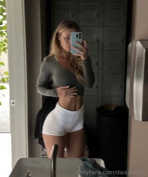 Daisy Keech Photo #622