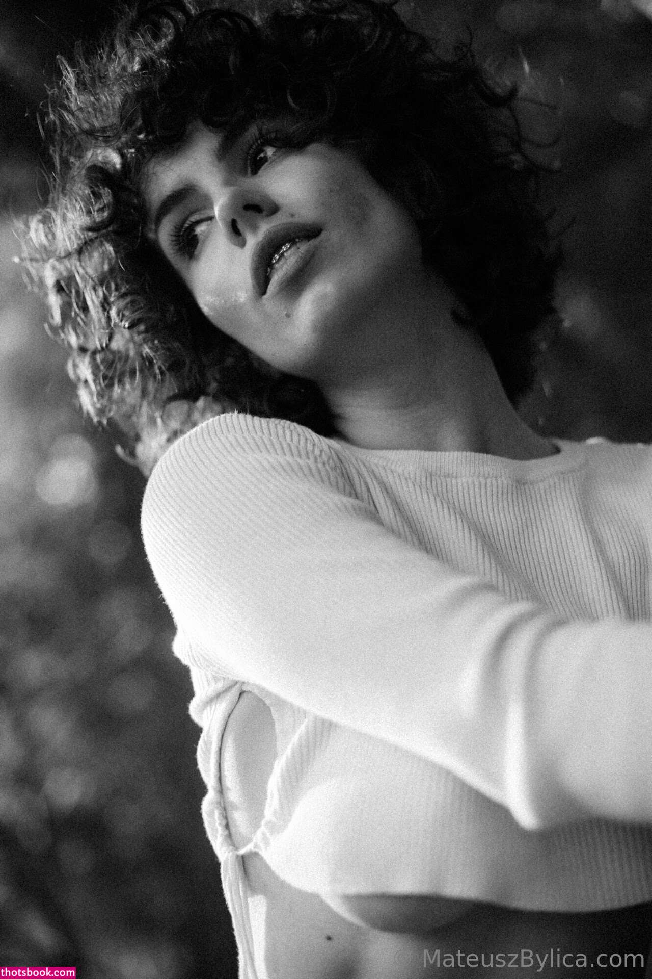 curlywiktoria Photo #37