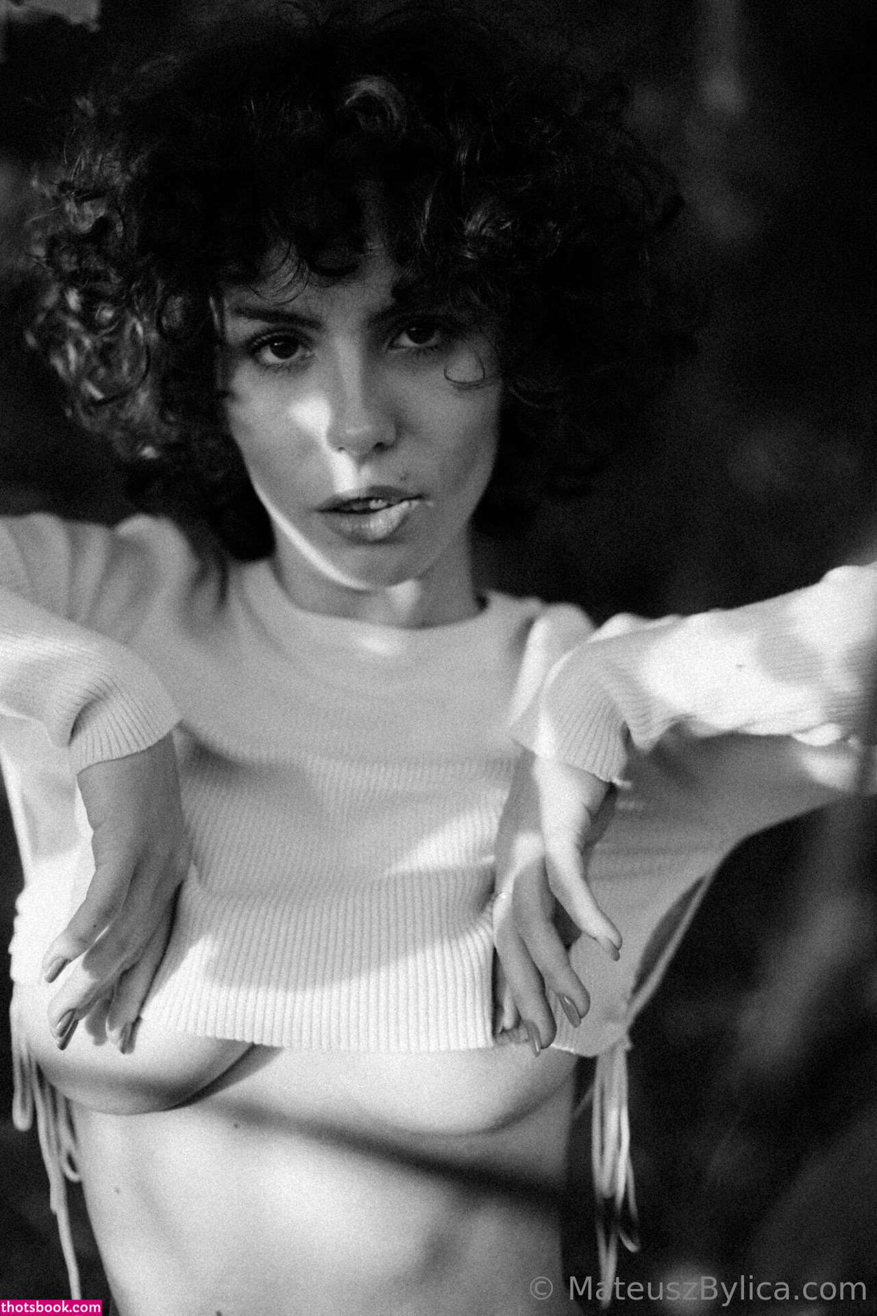 curlywiktoria Photo #44