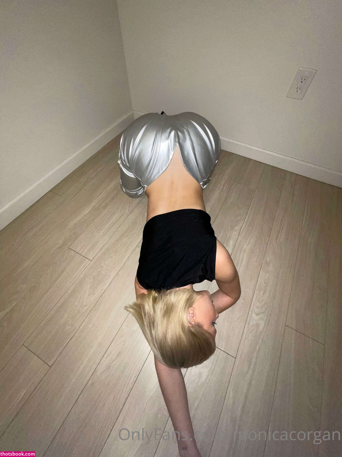 Monica Corgan Photo #83