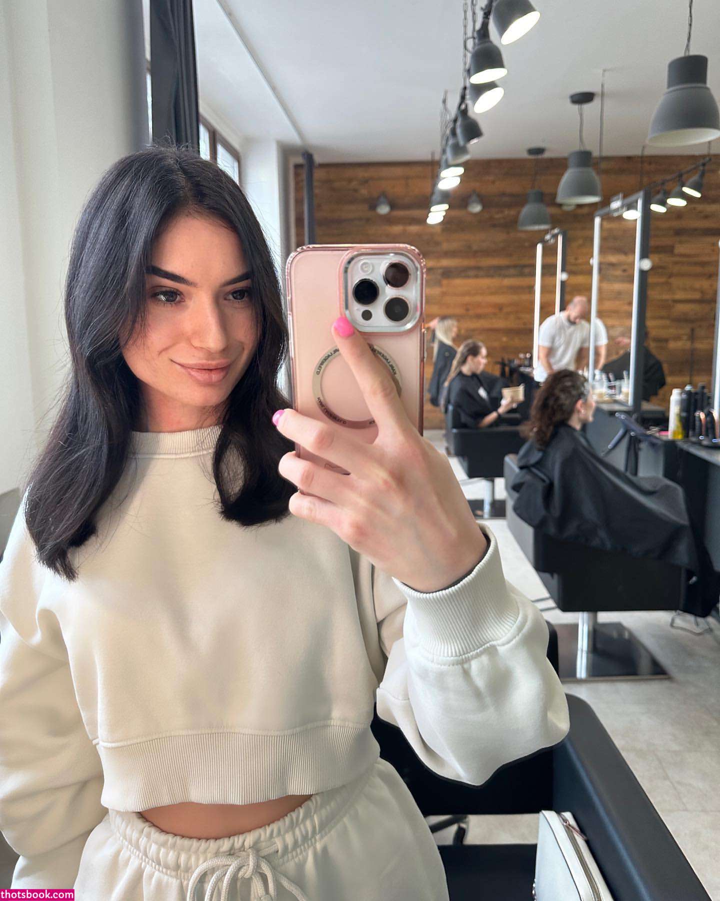 veronicafoxova Photo #14