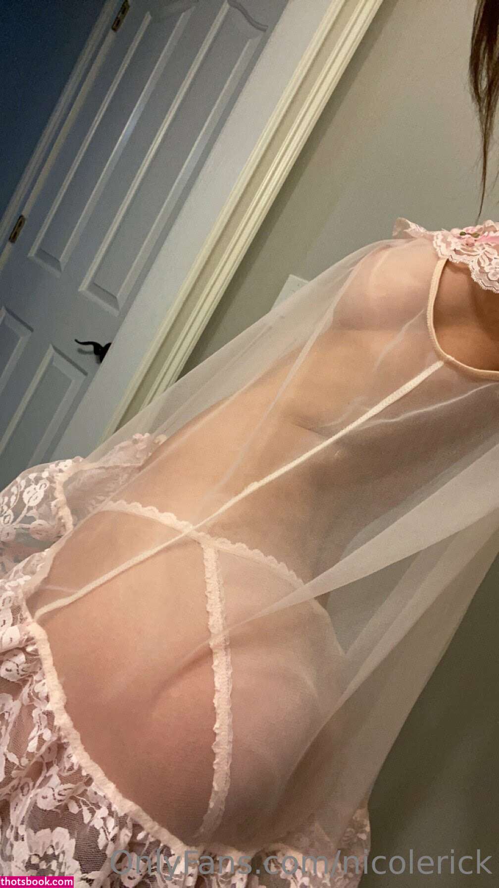 soocutenicole Photo #79