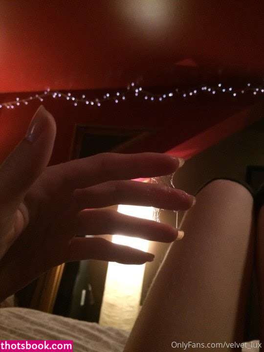 Velvet Lux Photo #14