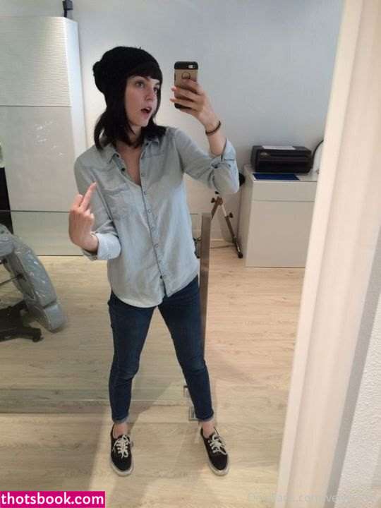 Velvet Lux Photo #50