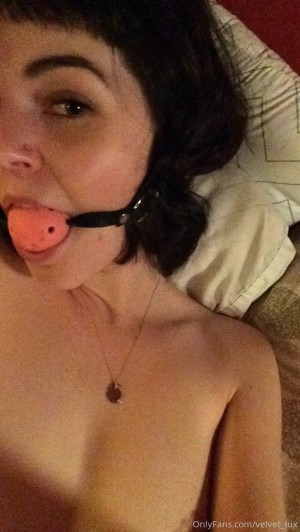 Velvet Lux Photo #93