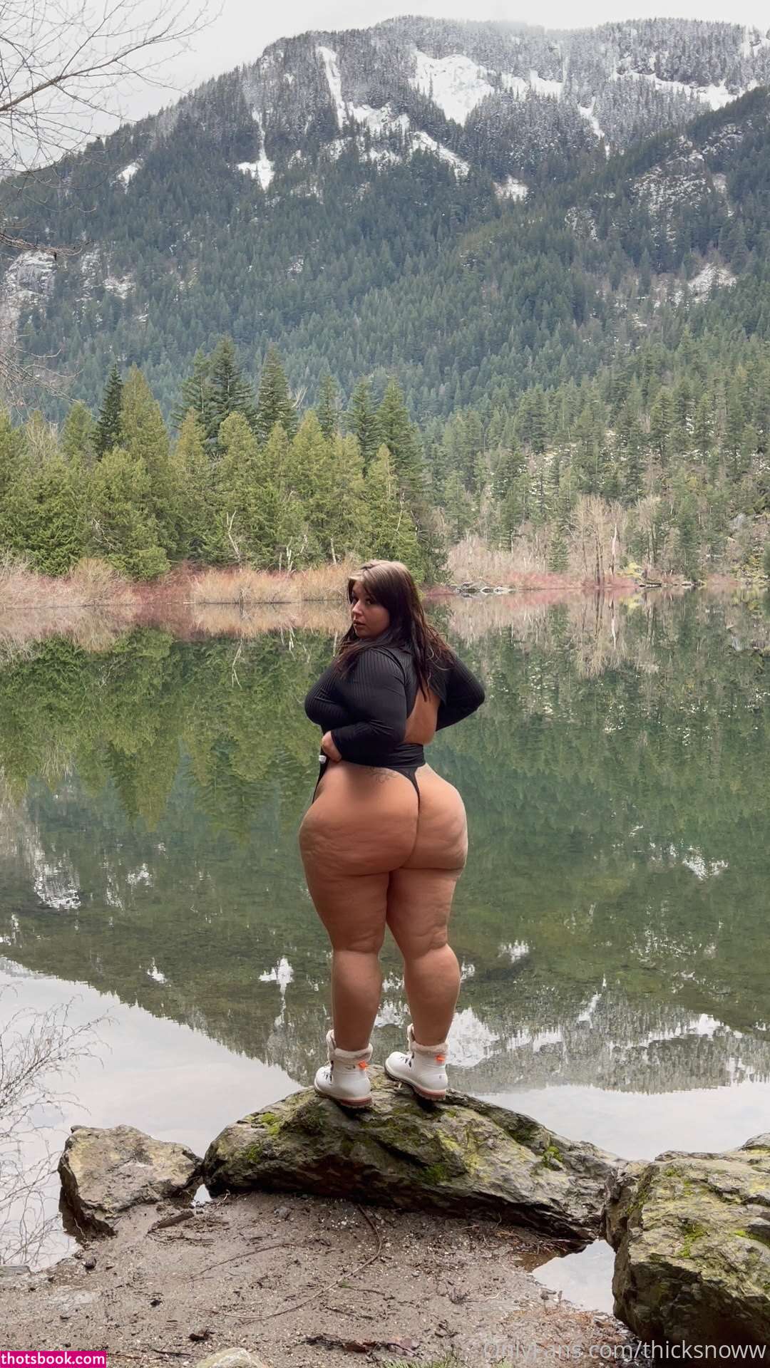 thicksnoww Photo #7