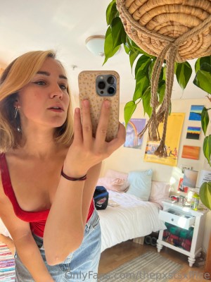 Erin Postsoffice Photo #126