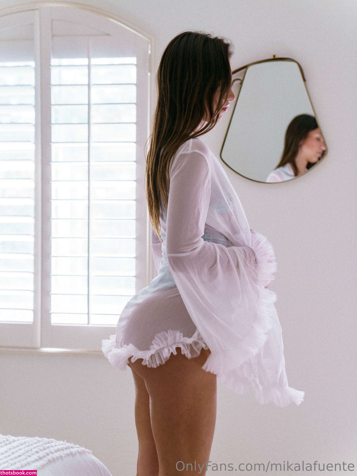 Mikaela Lafuente Photo #949