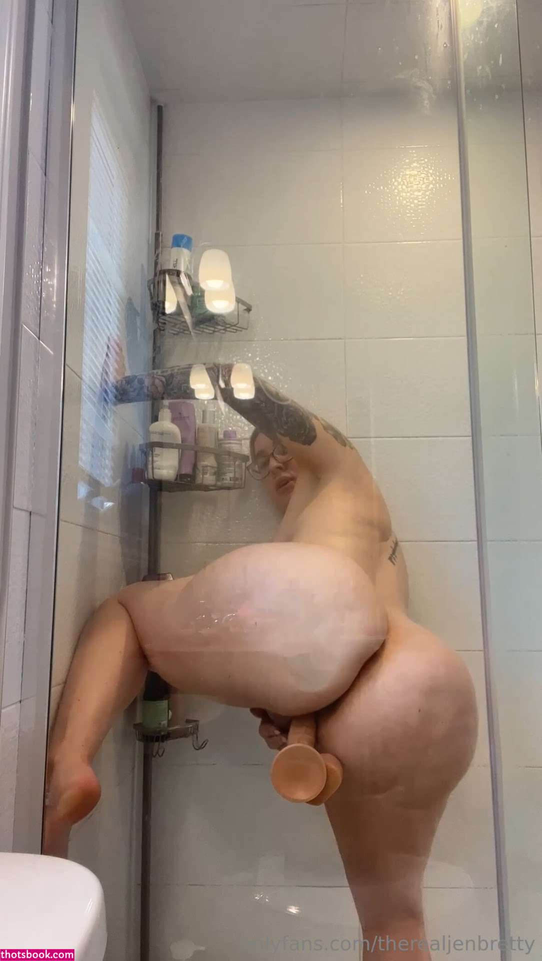 Jen Brett Photo #332