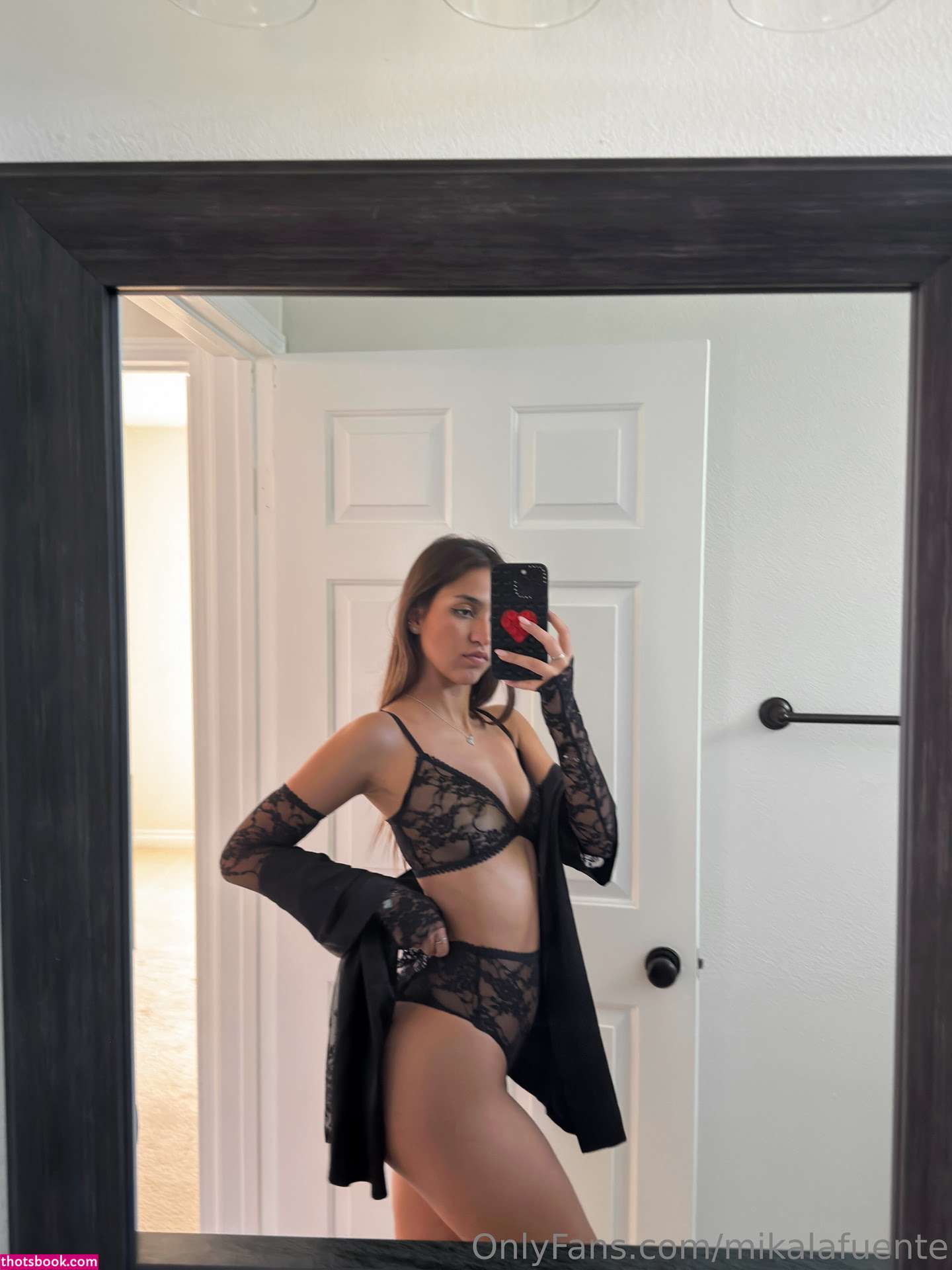 Mikaela Lafuente Photo #1164