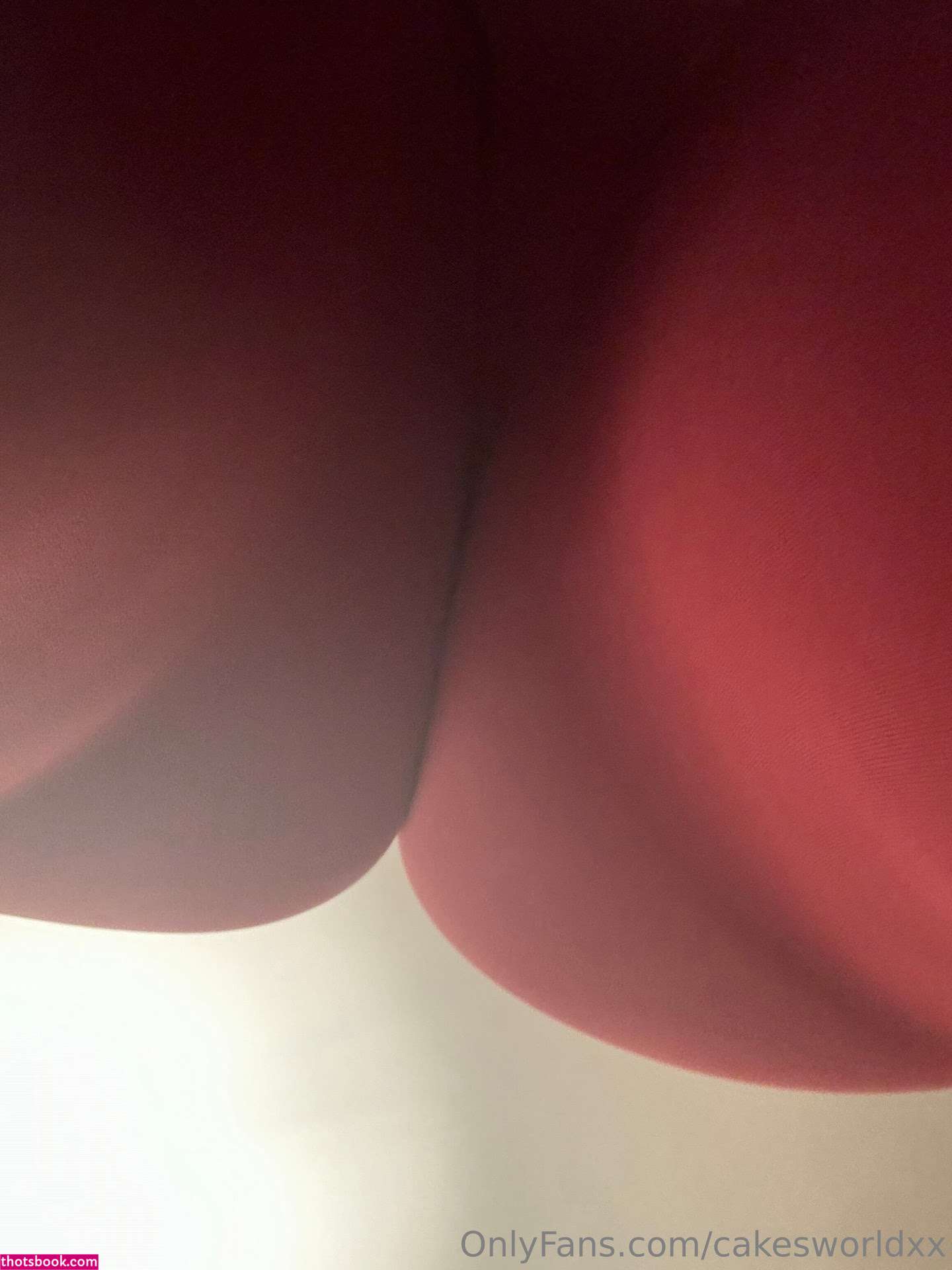 Cakesworldxx Photo #20