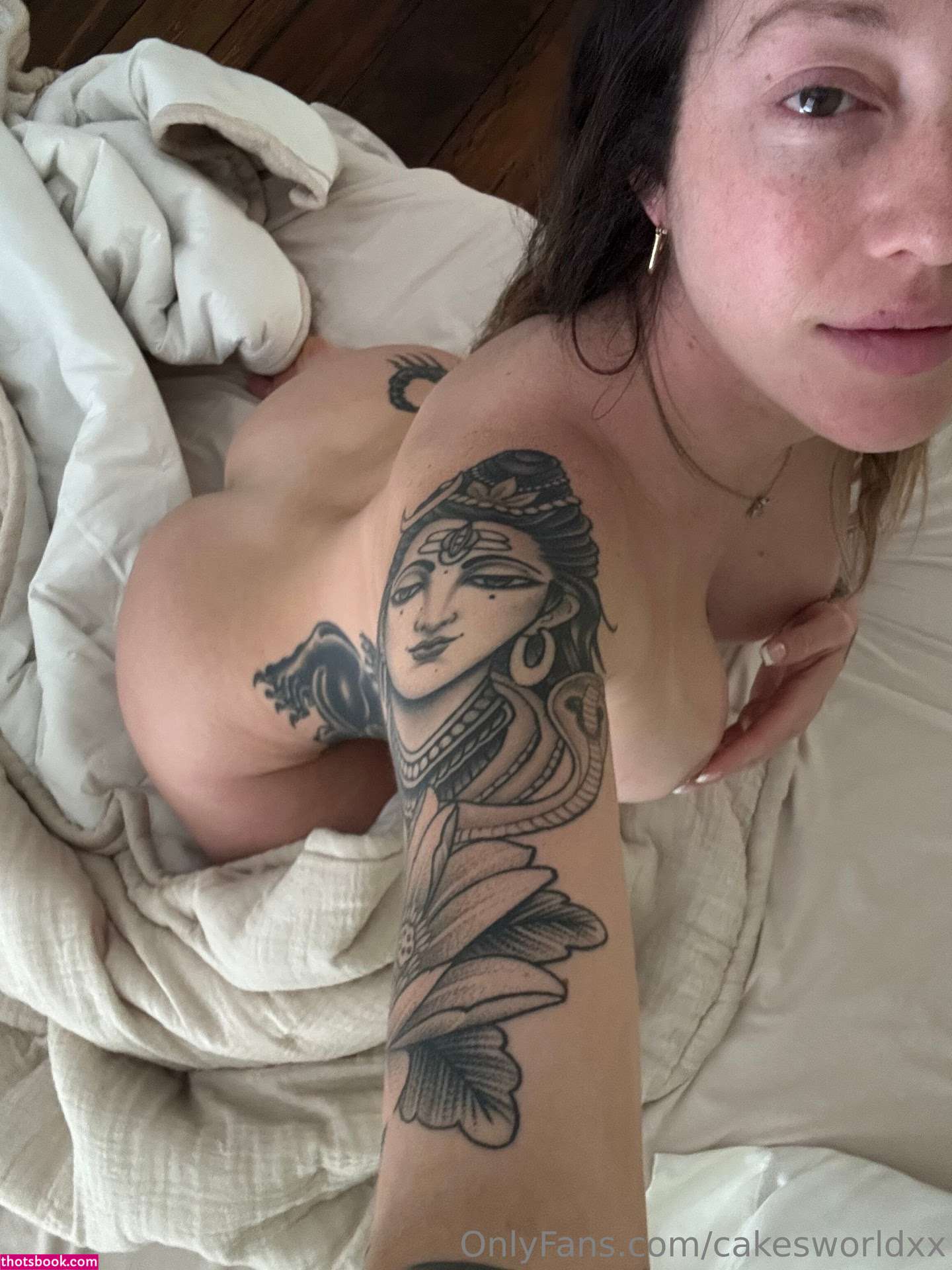 Cakesworldxx Photo #33