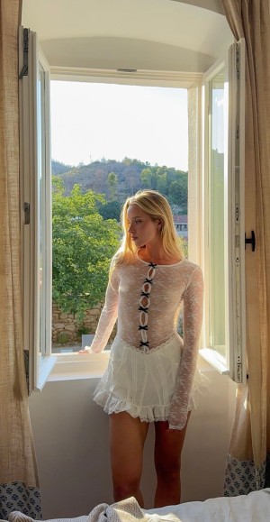 Caroline Zalog Photo #1197