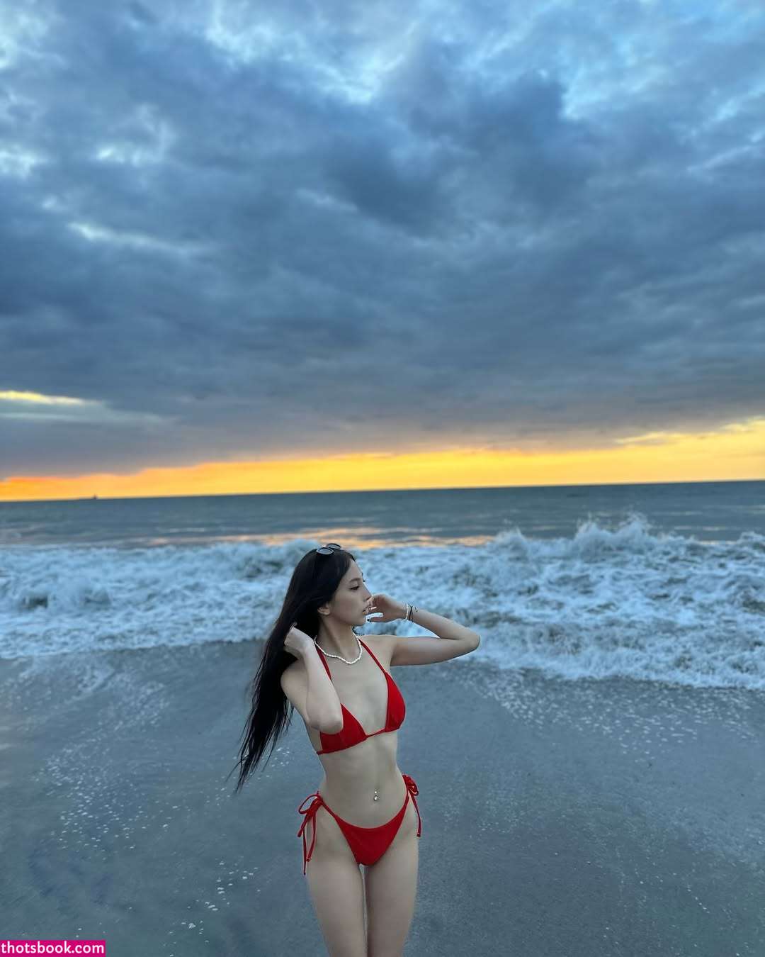 Dani Yoshida Photo #7