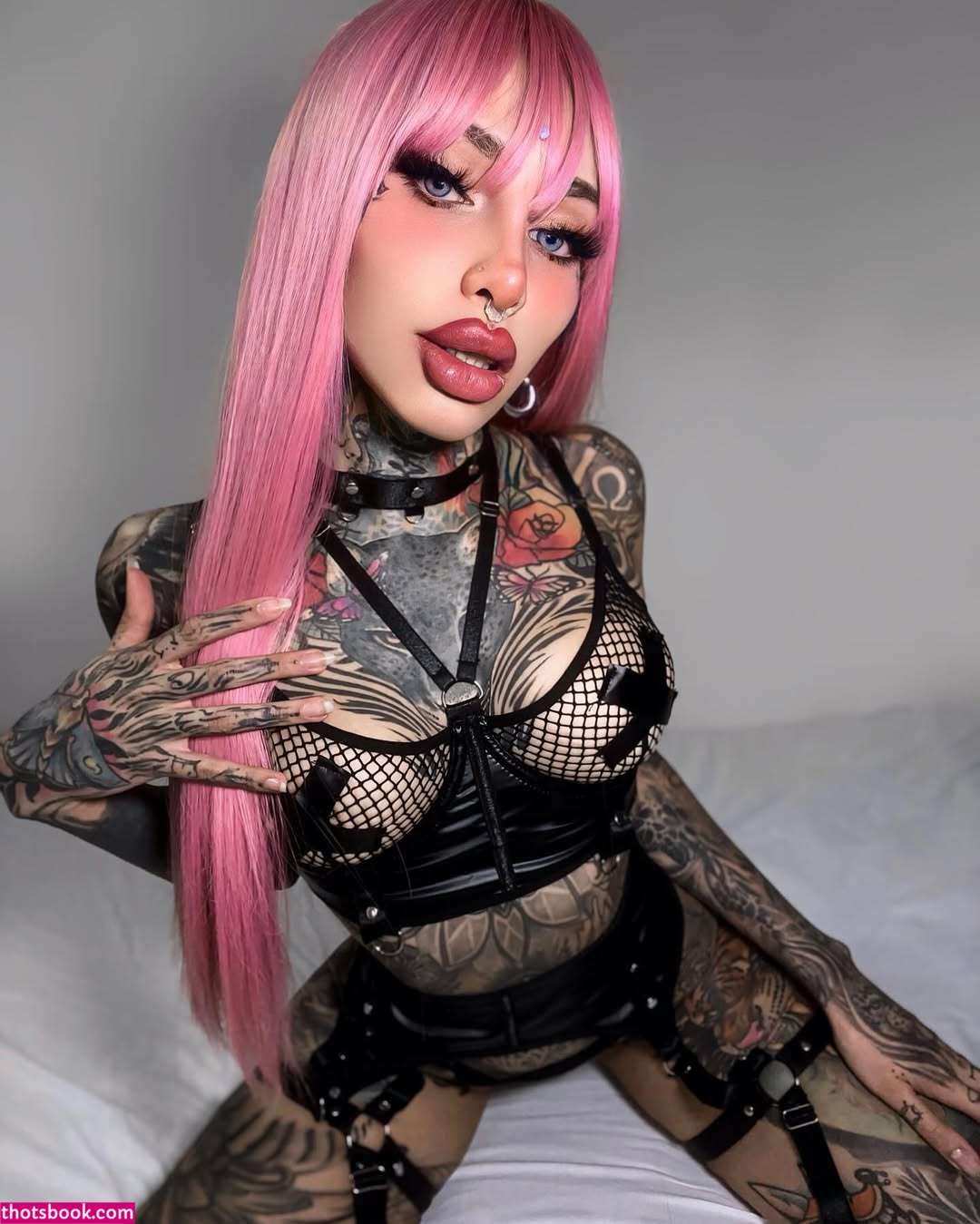 Divinajuventu Photo #18