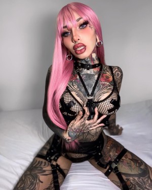 Divinajuventu Photo #16