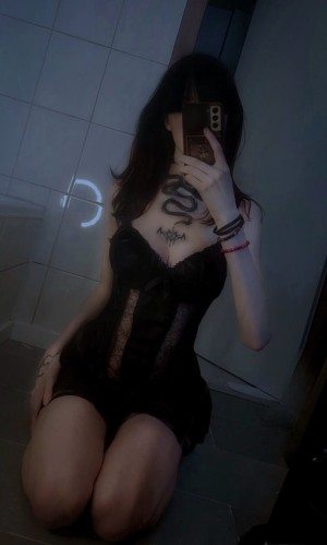 Sm0ltiddym0thgf Photo #16