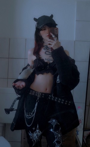 Sm0ltiddym0thgf Photo #22