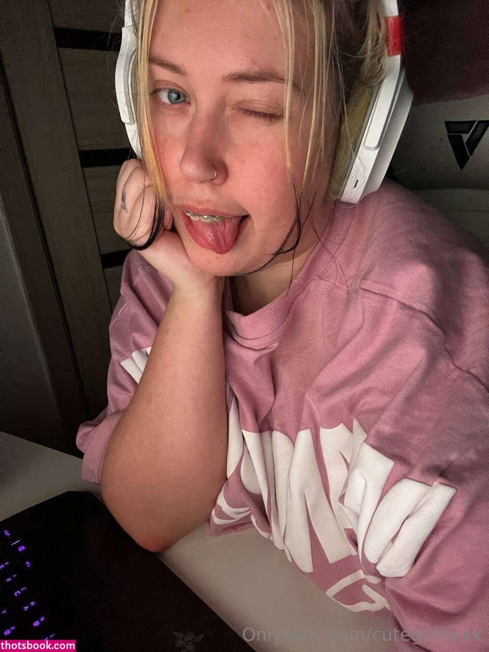 cutegirlnyxx Photo #3