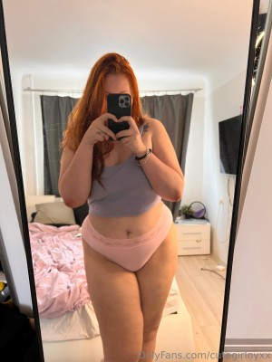 cutegirlnyxx Photo #14