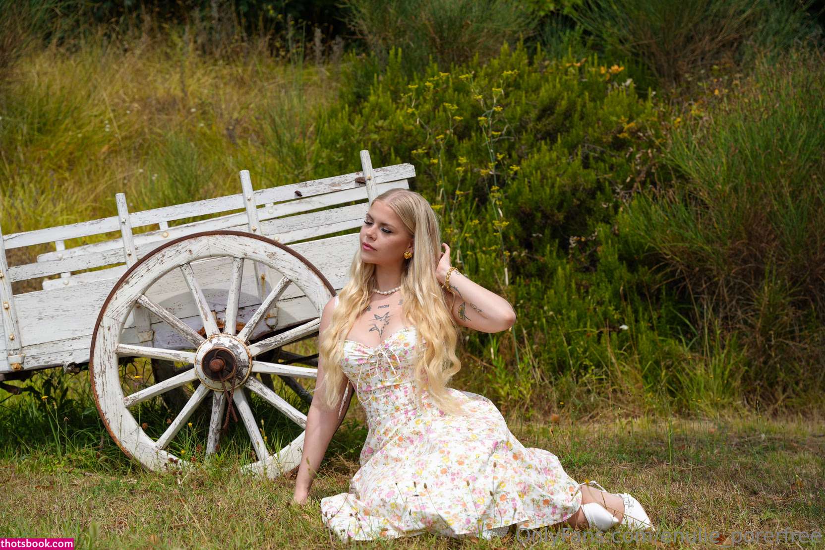 Enulie Porerfree Photo #45