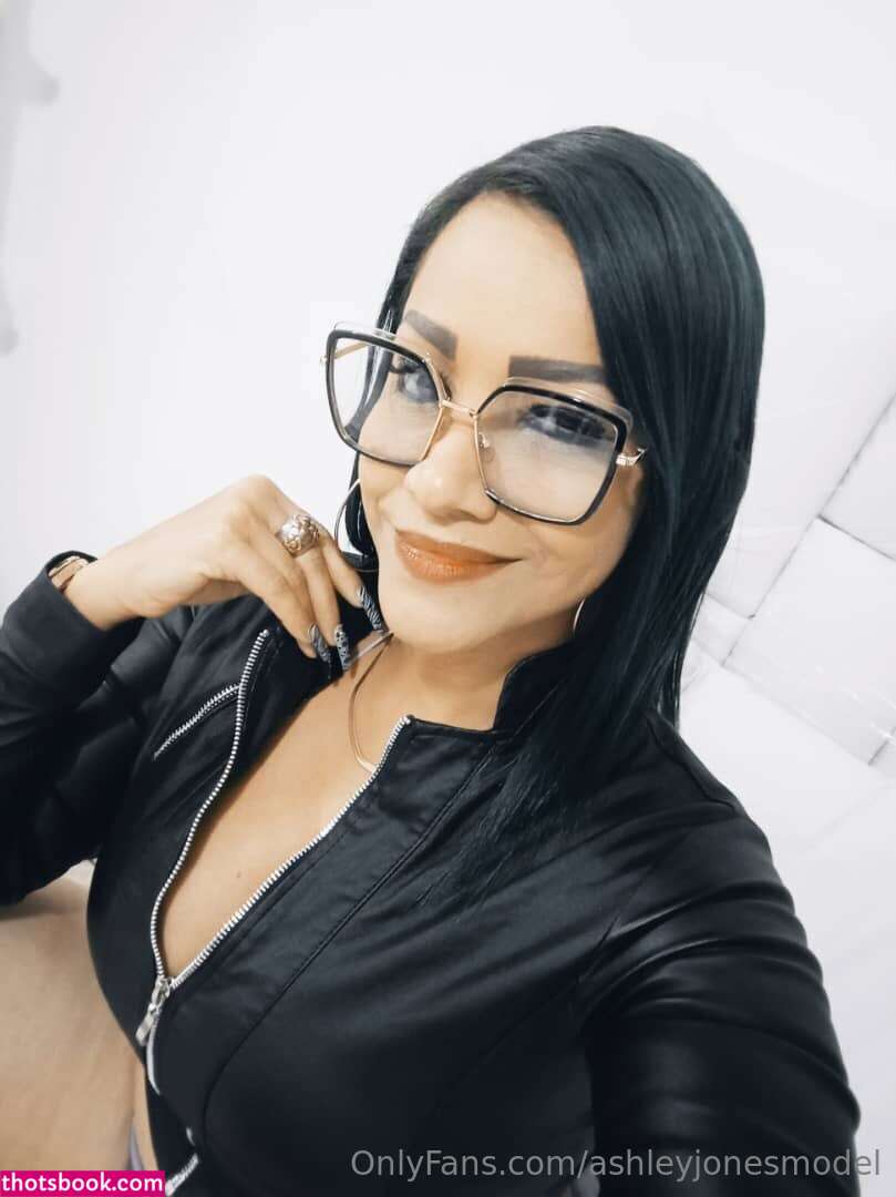 ashleyjonesmodel Photo #10