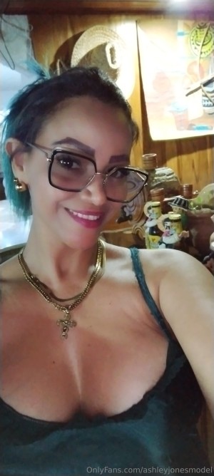 ashleyjonesmodel Photo #11