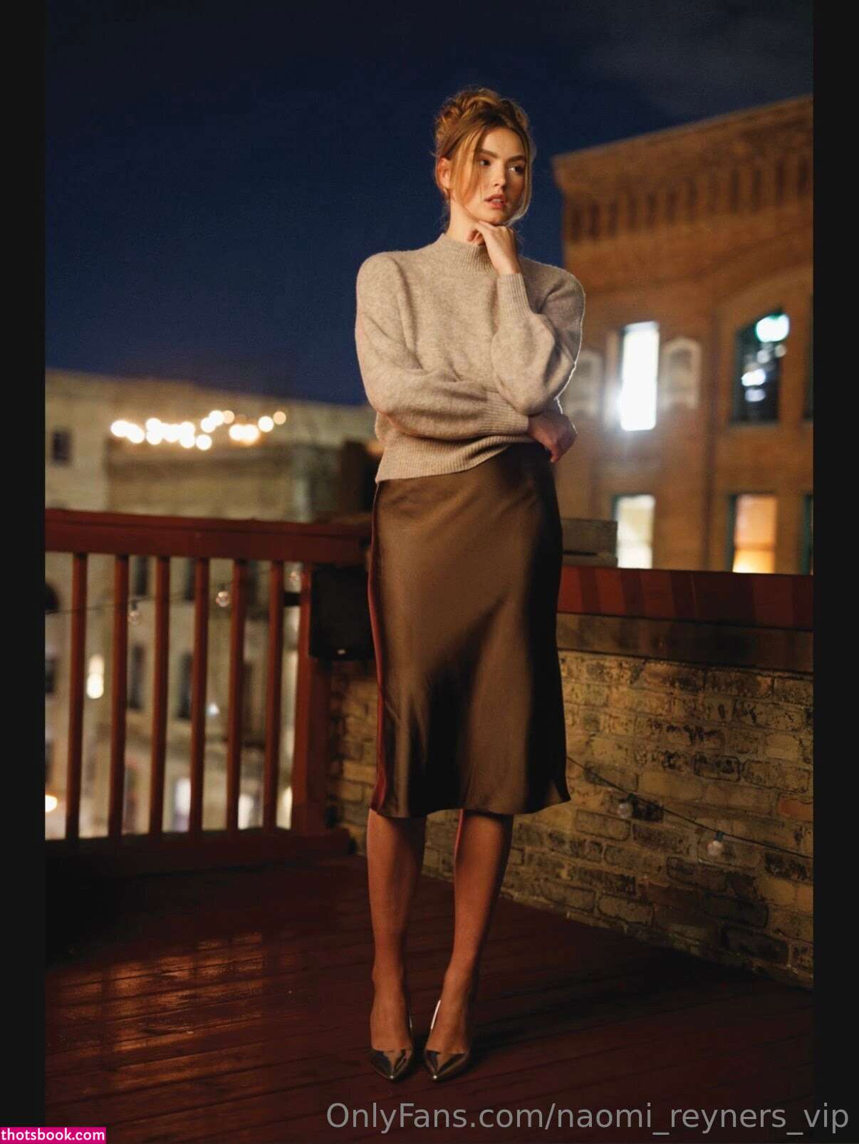 Naomi Reyner Photo #14