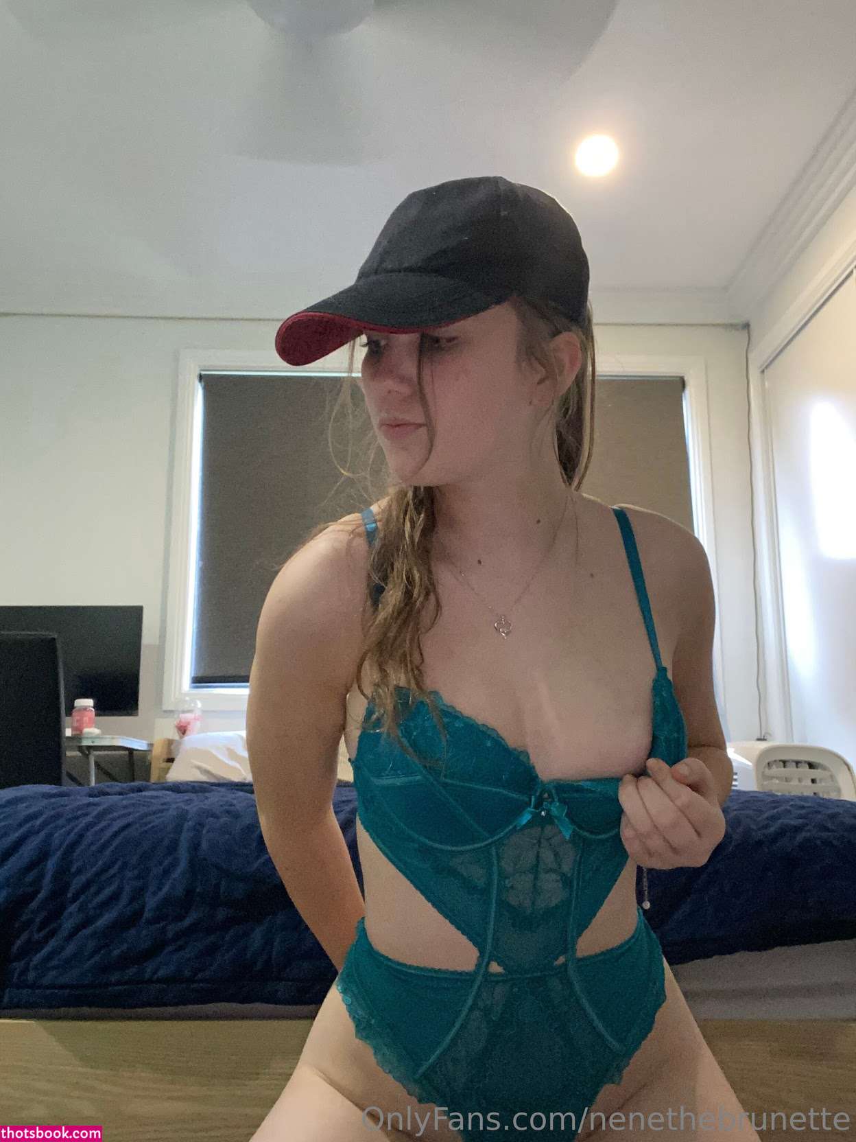 nenethebrunette Photo #6