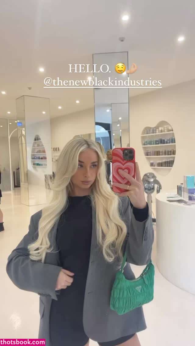 Avalon Nadfalusi Photo #7