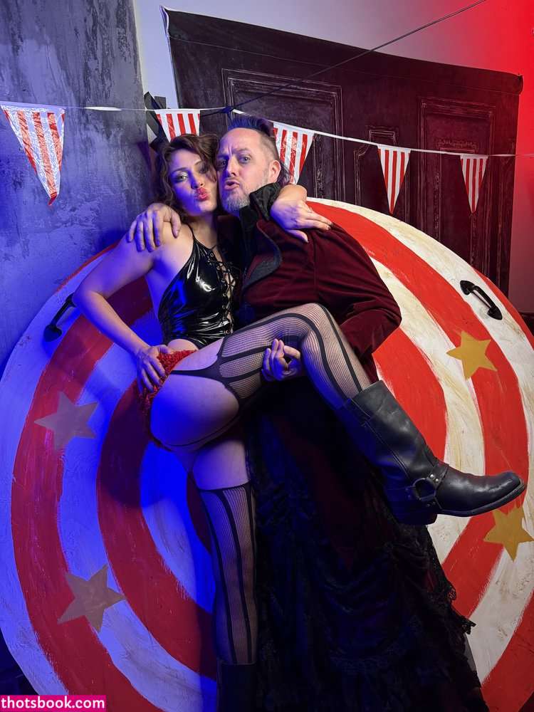 Whitney Moore Photo #119