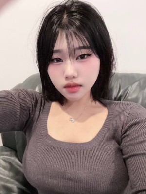 Qwerty Xxm Photo #35