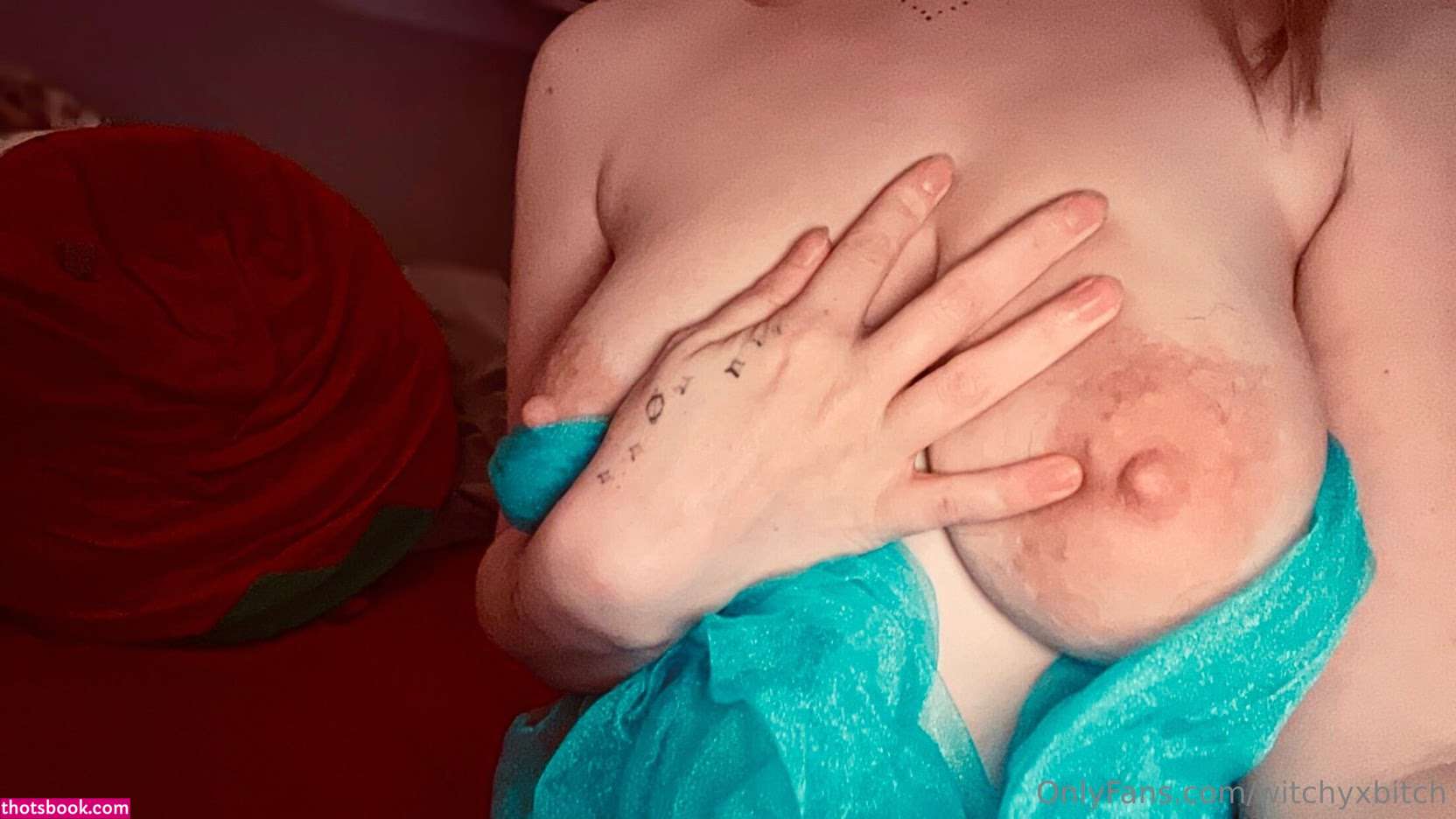 witchyxbitch Photo #18