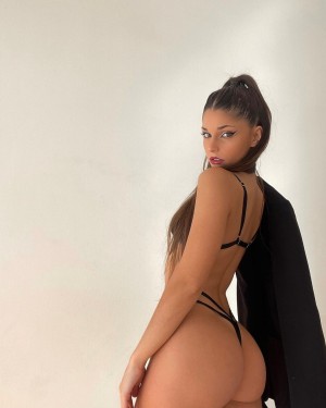 Vicky Vassolo Photo #50