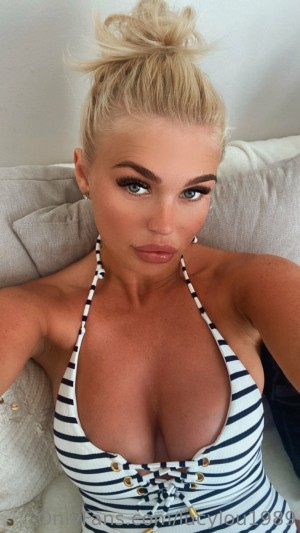 lucylou1989 Photo #25