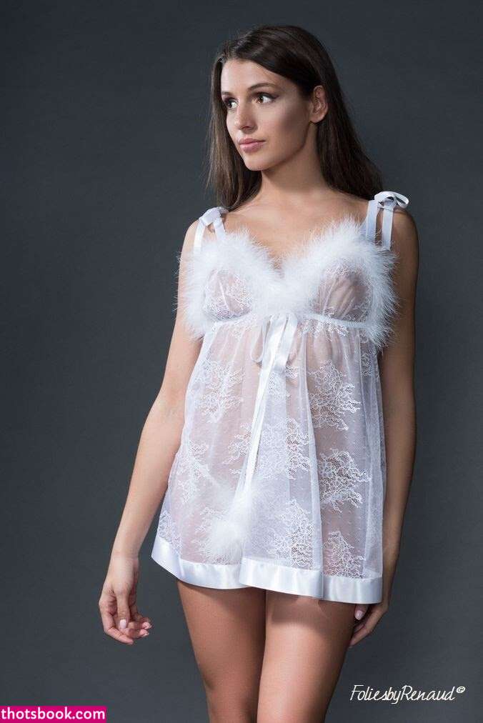 Alice Llenas Photo #27