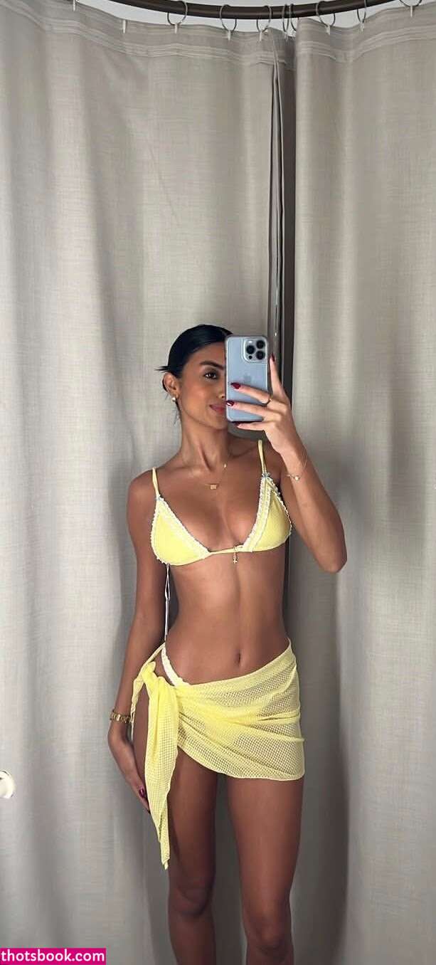 Diya Sharma Photo #11